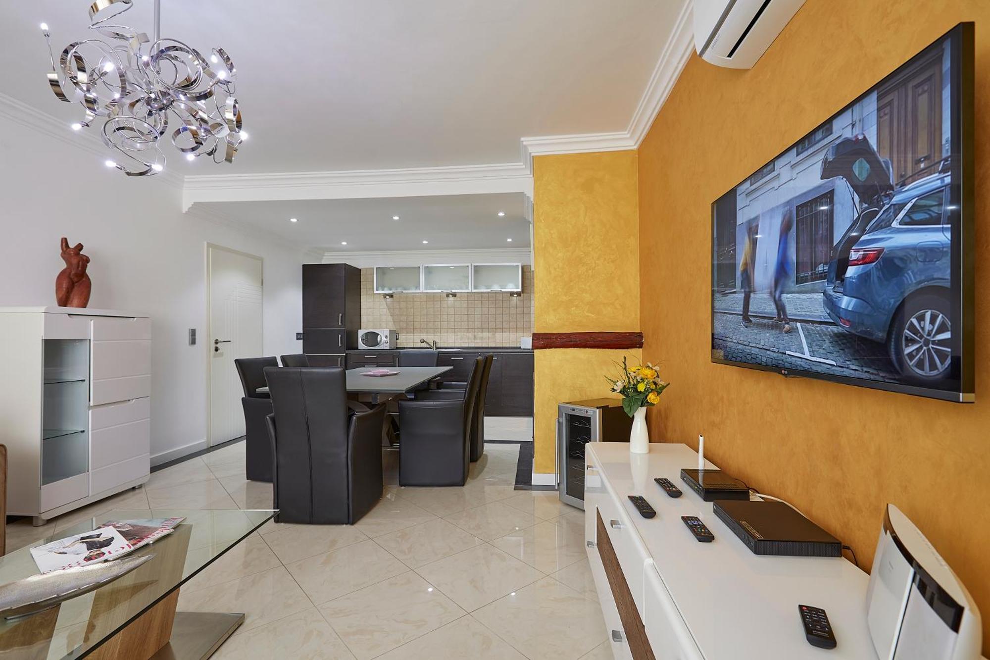 The Queen Luxury Apartments - Villa Cortina Люксембург Экстерьер фото